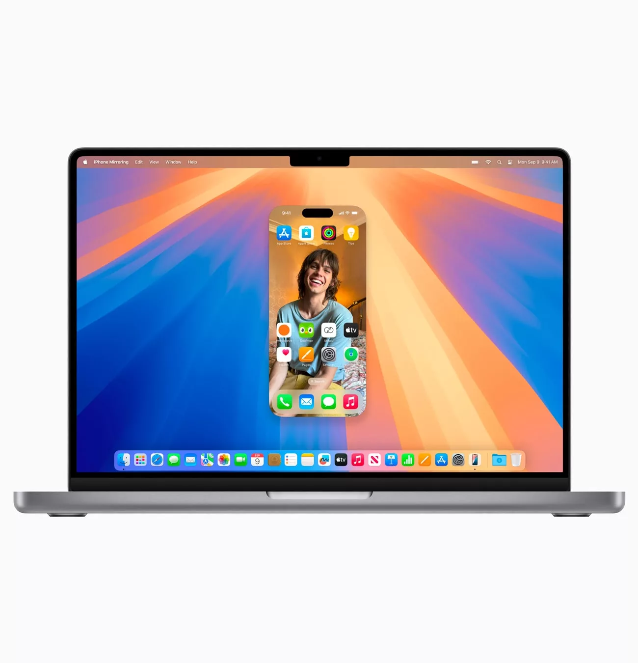 MacBook Pro avec écran de smartphone en miroir