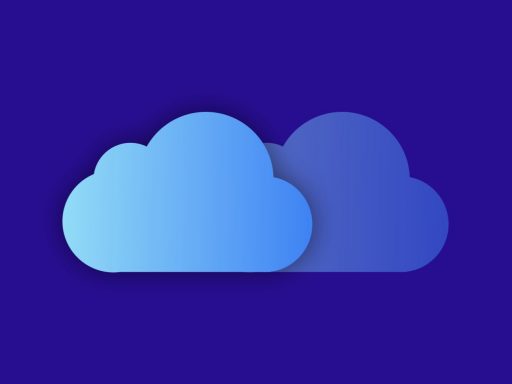 Deux nuages bleus sur fond violet.